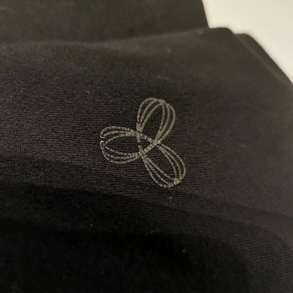 SOLD - TNA | Buy 2 get 1 Free Leggings in Black, XS - Picture 8 of 8